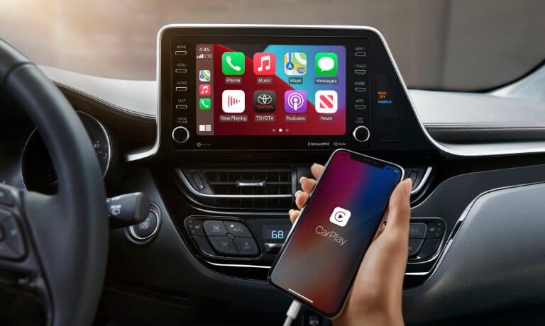 2022 Toyota C-HR interior infotainment Apple CarPlay