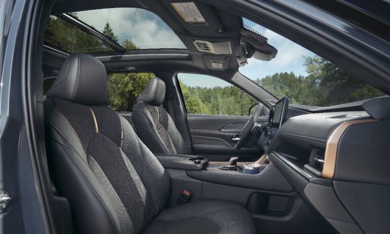 2024 Toyota Grand Highlander Hybrid interior front