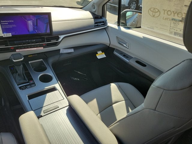 2026 Toyota Sienna XLE