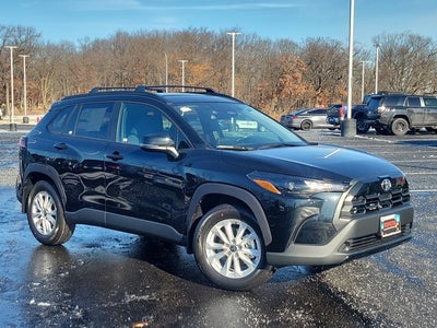 2026 Toyota Corolla Cross LE