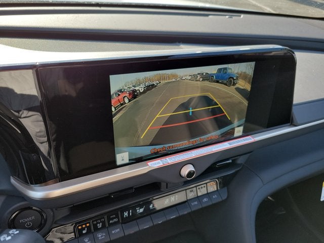 2026 Toyota Toyota Crown Signia Limited