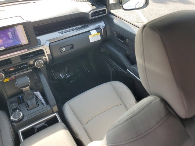 2025 Toyota Tacoma 4WD SR5