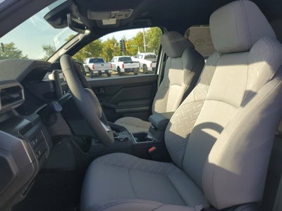 2025 Toyota Tacoma 4WD SR5