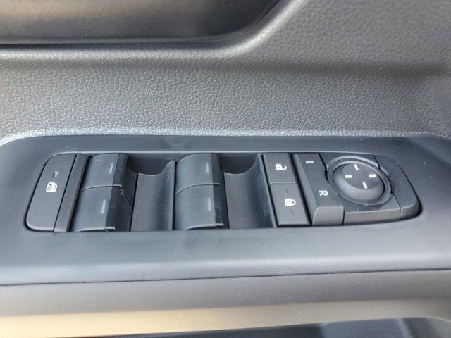 2025 Toyota Tacoma 4WD SR5