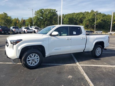 2025 Toyota Tacoma 4WD SR5