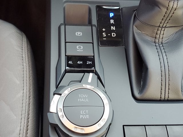 2025 Toyota Tacoma 4WD SR5
