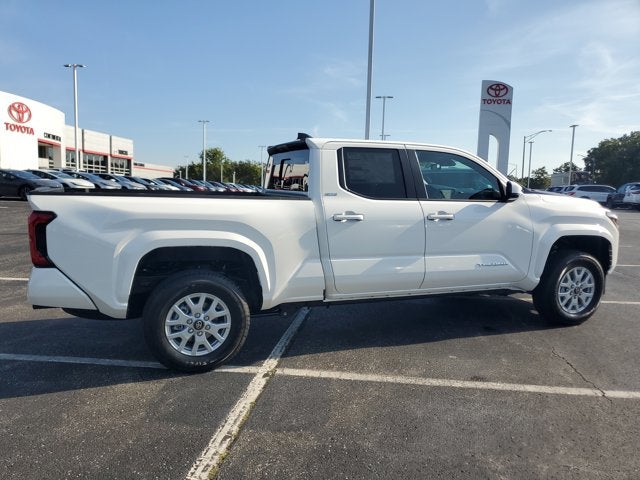 2025 Toyota Tacoma 4WD SR5