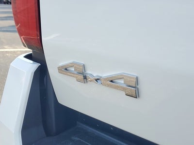 2025 Toyota Tacoma 4WD SR5