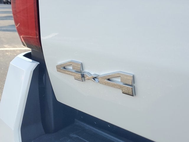 2025 Toyota Tacoma 4WD SR5