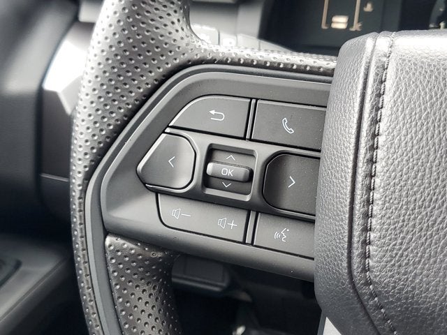 2025 Toyota Tacoma 4WD SR5