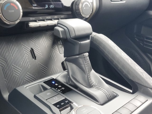 2025 Toyota Tacoma 4WD SR5