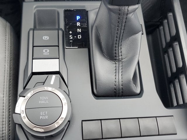 2025 Toyota Tacoma 4WD SR5