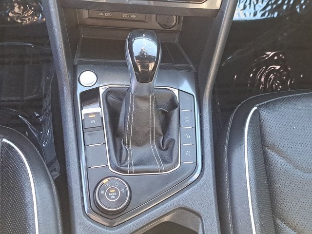 2022 Volkswagen Tiguan SEL R-Line