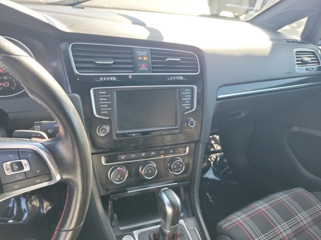 2017 Volkswagen Golf GTI Sport