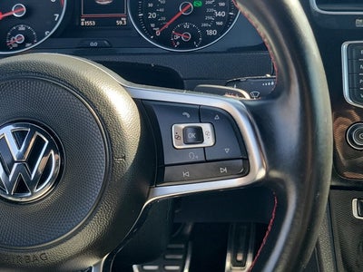 2017 Volkswagen Golf GTI Sport