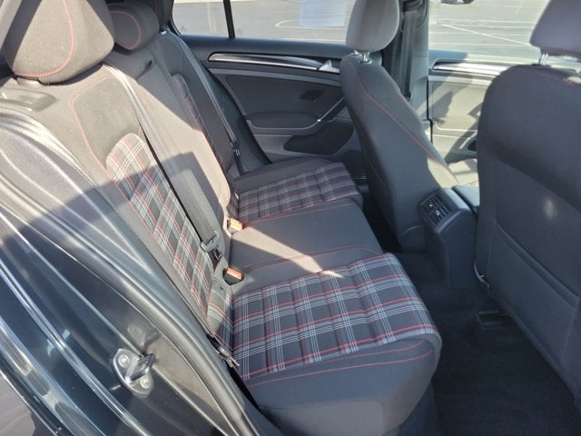 2017 Volkswagen Golf GTI Sport