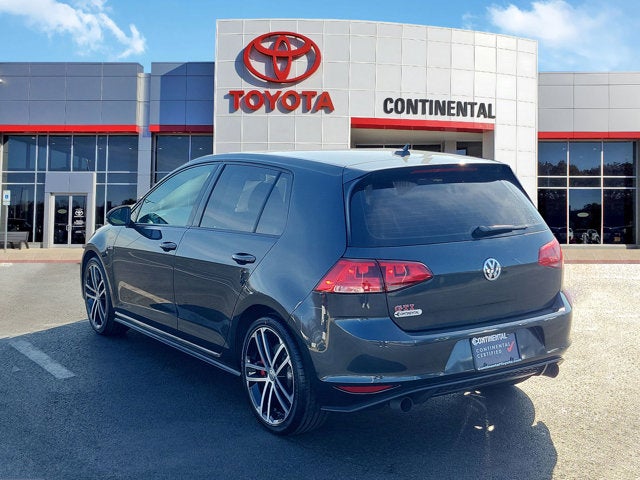 2017 Volkswagen Golf GTI Sport