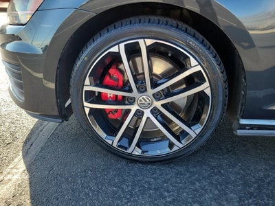 2017 Volkswagen Golf GTI Sport