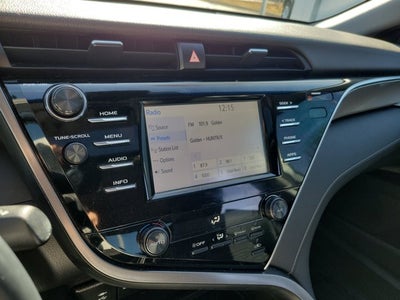 2018 Toyota Camry SE