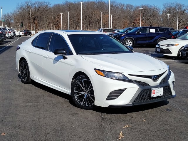 2018 Toyota Camry SE