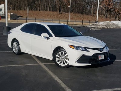 2022 Toyota Camry LE