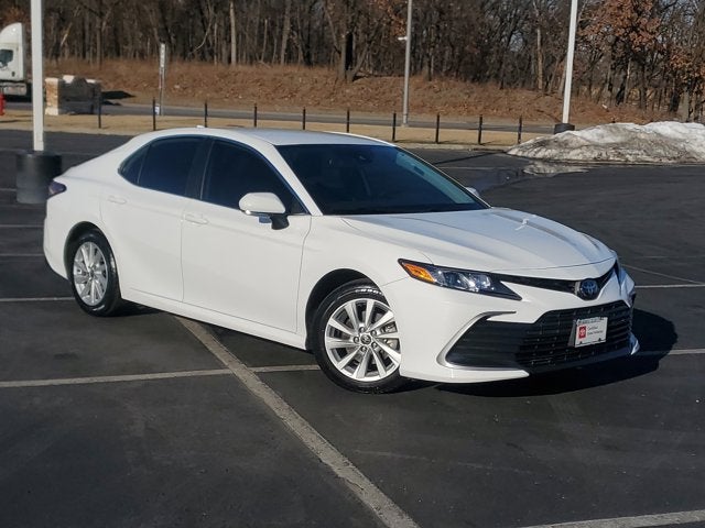 2022 Toyota Camry LE