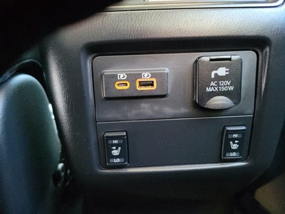 2019 Nissan Pathfinder SL