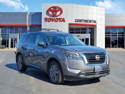 2024 Nissan Pathfinder SV