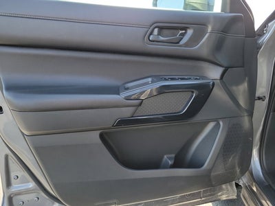 2024 Nissan Pathfinder SV