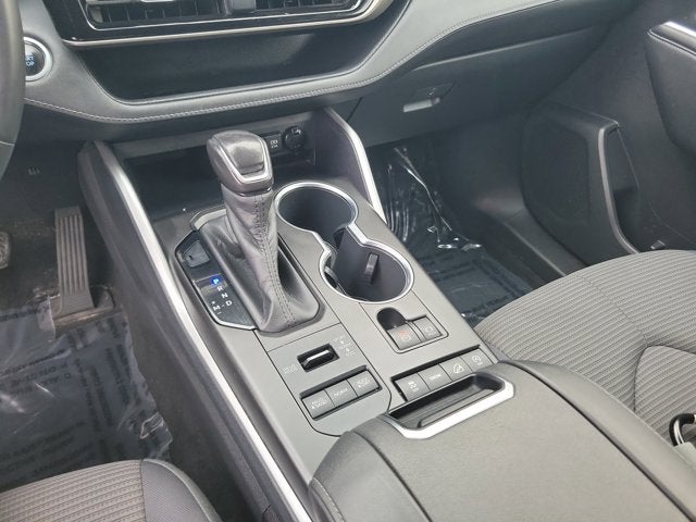 2020 Toyota Highlander LE