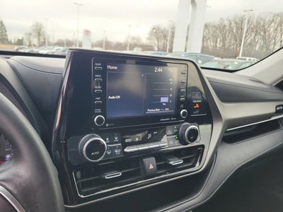 2020 Toyota Highlander LE