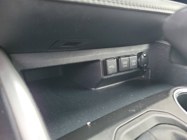 2020 Toyota Highlander LE