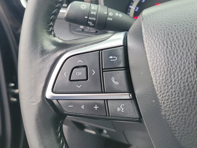 2020 Toyota Highlander LE