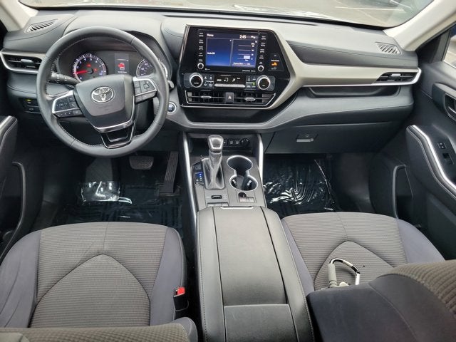 2020 Toyota Highlander LE