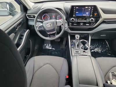 2020 Toyota Highlander LE