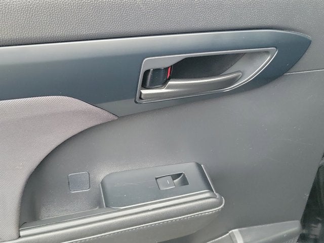 2020 Toyota Highlander LE