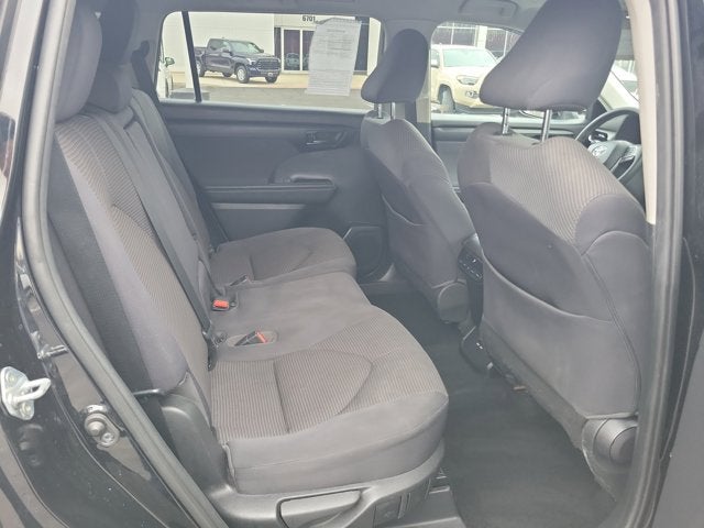 2020 Toyota Highlander LE