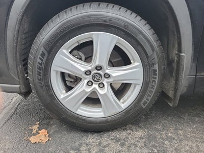 2020 Toyota Highlander LE