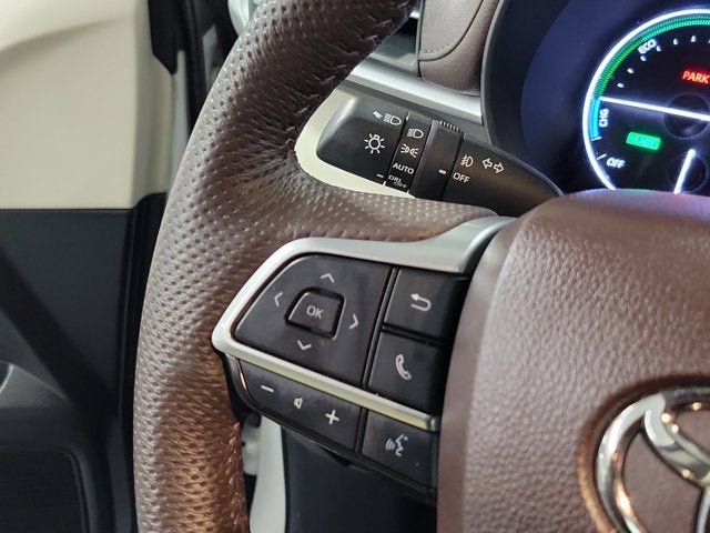 2024 Toyota Sienna Platinum