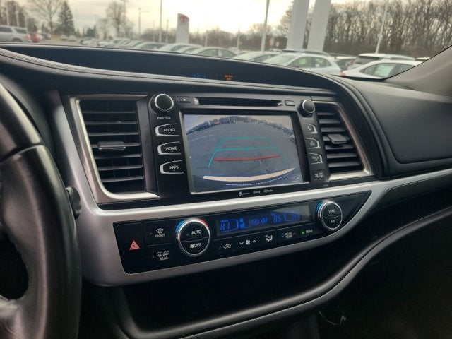 2019 Toyota Highlander SE