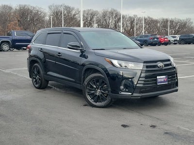 2019 Toyota Highlander SE