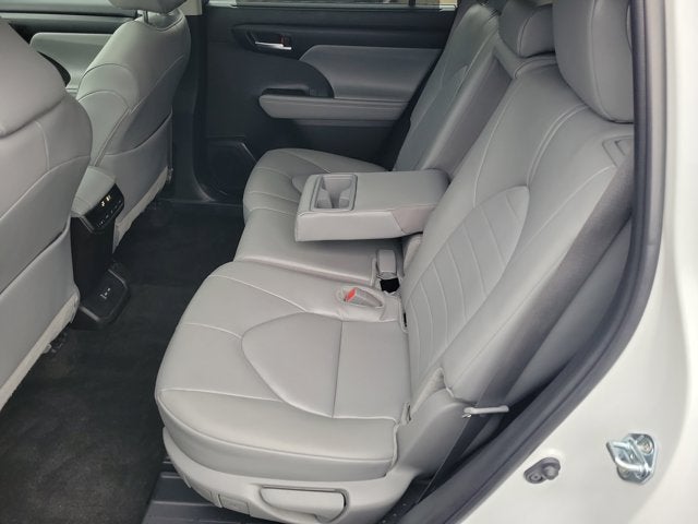 2025 Toyota Highlander XLE