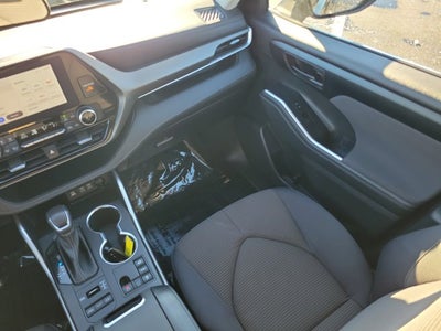 2023 Toyota Highlander LE