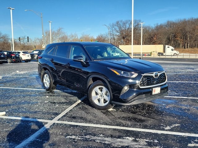 2023 Toyota Highlander LE