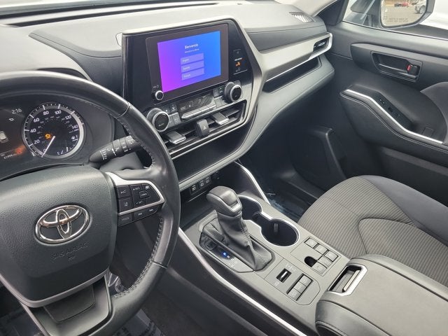 2024 Toyota Highlander LE