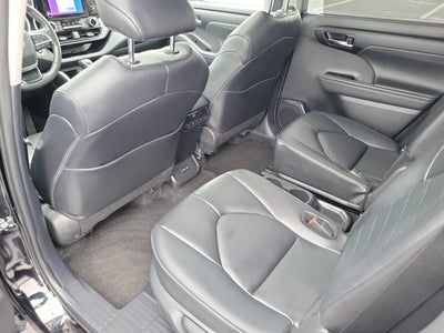 2024 Toyota Highlander XLE