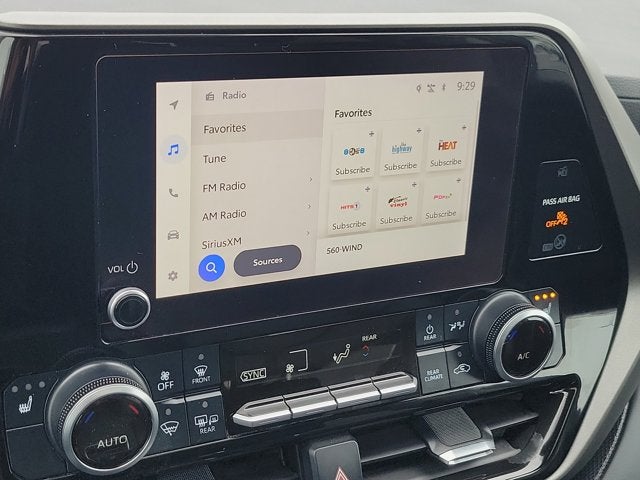 2024 Toyota Highlander XLE