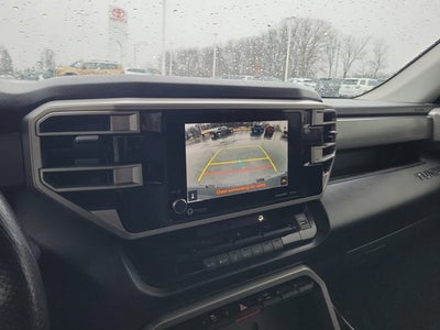 2022 Toyota Tundra 4WD SR5