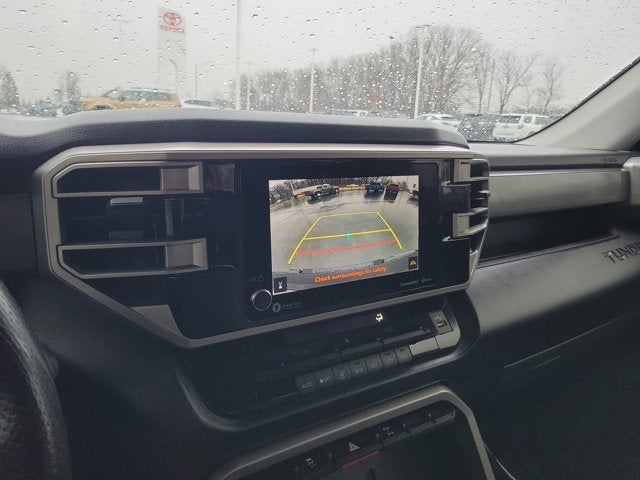 2022 Toyota Tundra 4WD SR5