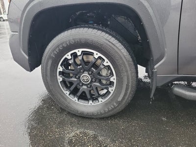 2022 Toyota Tundra 4WD SR5